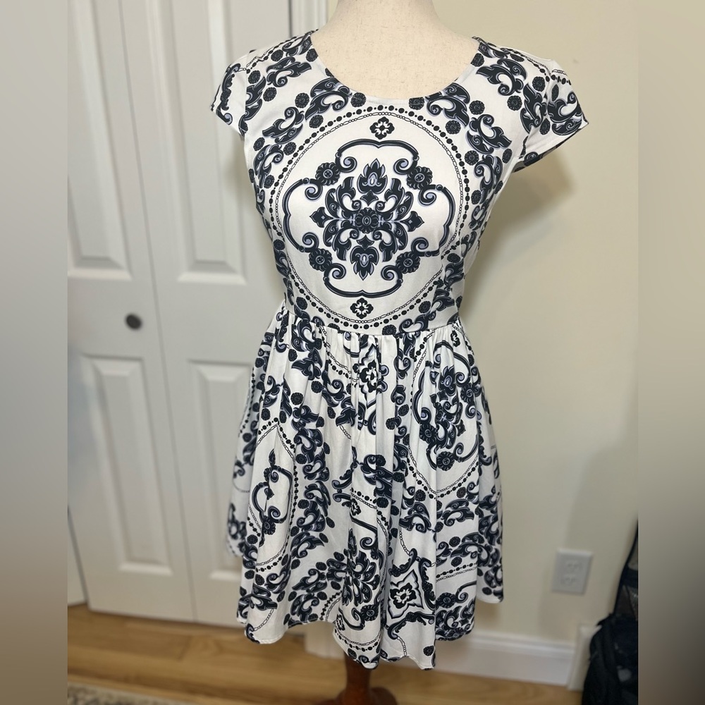 Lulu’s Dress (M)